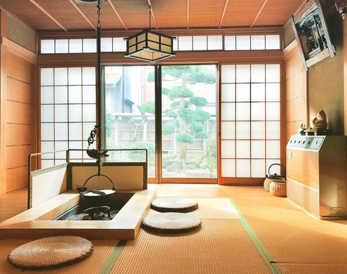 Tạo không gian mở cho phòng khách kiểu Nhật Bản